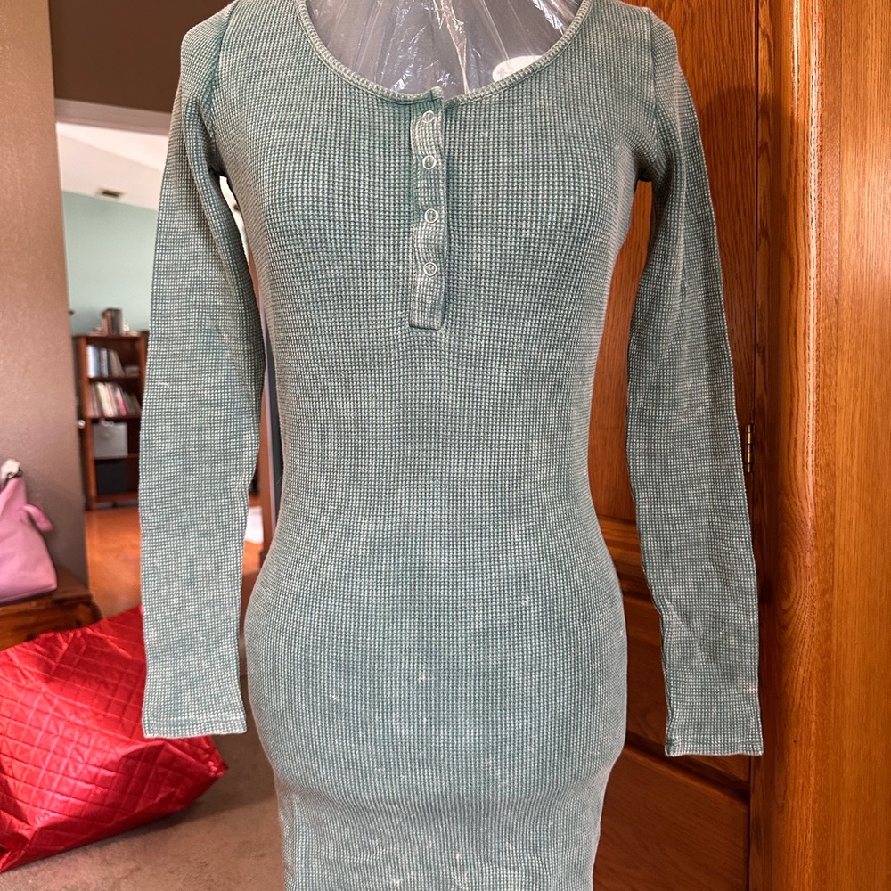 NWT Pink Victoria secret washed Green Long Sleeve Henley Dress size xs